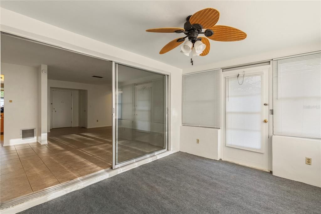 В аренду: $1,940 (2 спален, 1 ванн, 928 Квадратных фут)