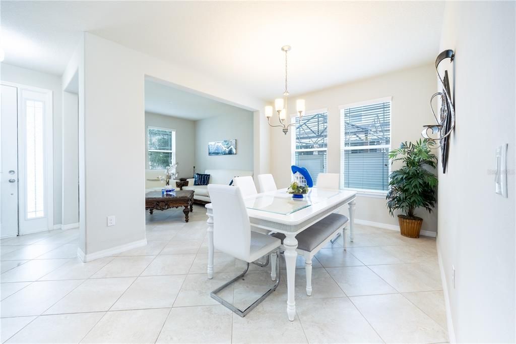 For Sale: $500,000 (3 beds, 2 baths, 2416 Square Feet)