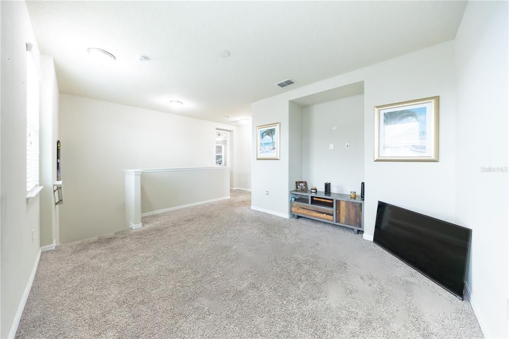 For Sale: $500,000 (3 beds, 2 baths, 2416 Square Feet)