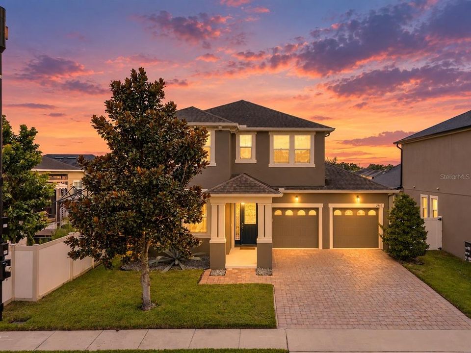 For Sale: $500,000 (3 beds, 2 baths, 2416 Square Feet)