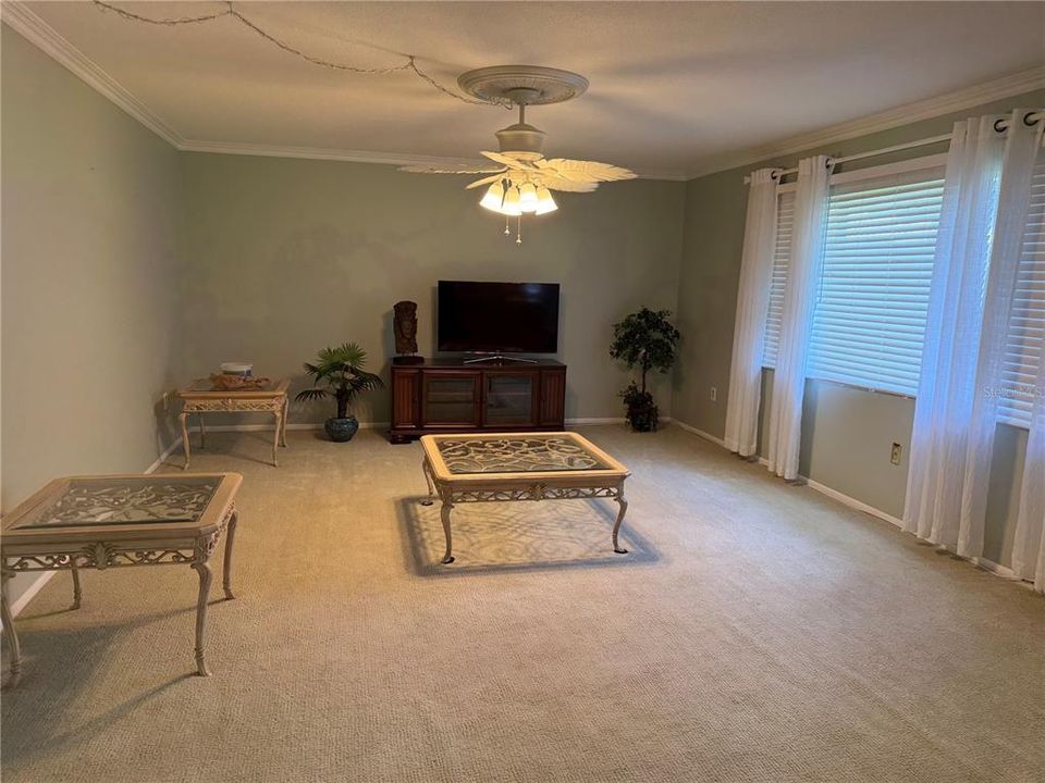 For Sale: $184,900 (2 beds, 2 baths, 1195 Square Feet)