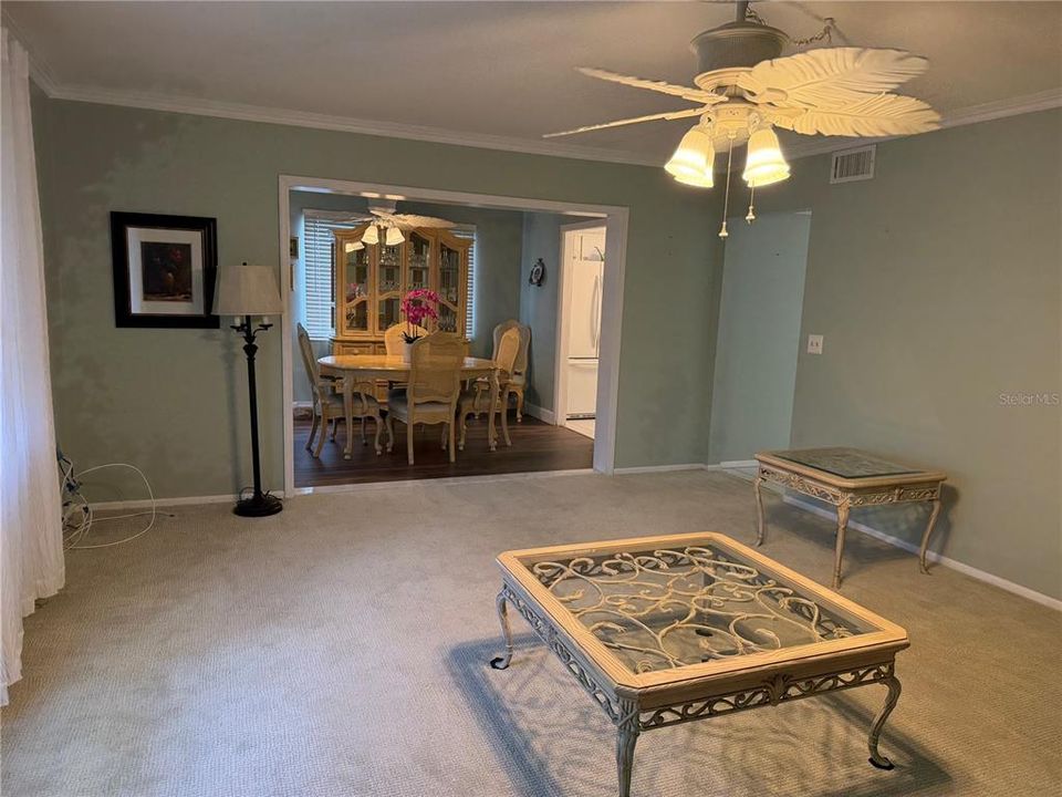 For Sale: $184,900 (2 beds, 2 baths, 1195 Square Feet)