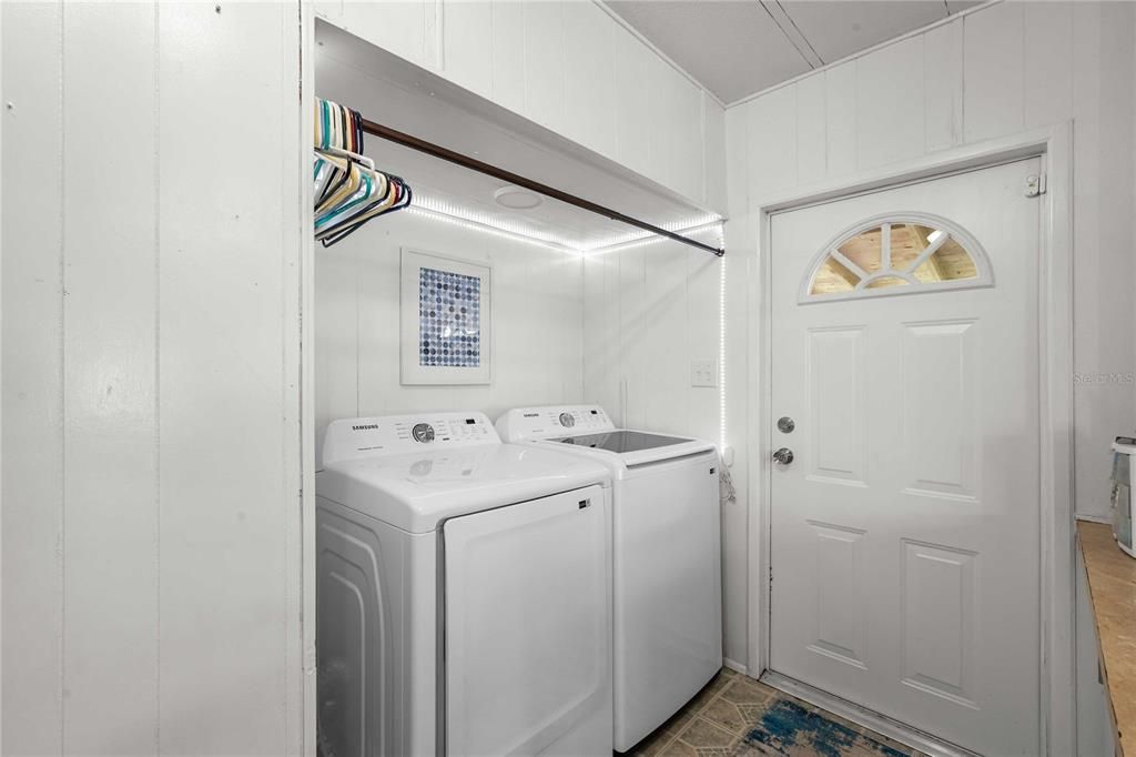 En Venta: $144,900 (2 camas, 2 baños, 1200 Pies cuadrados)