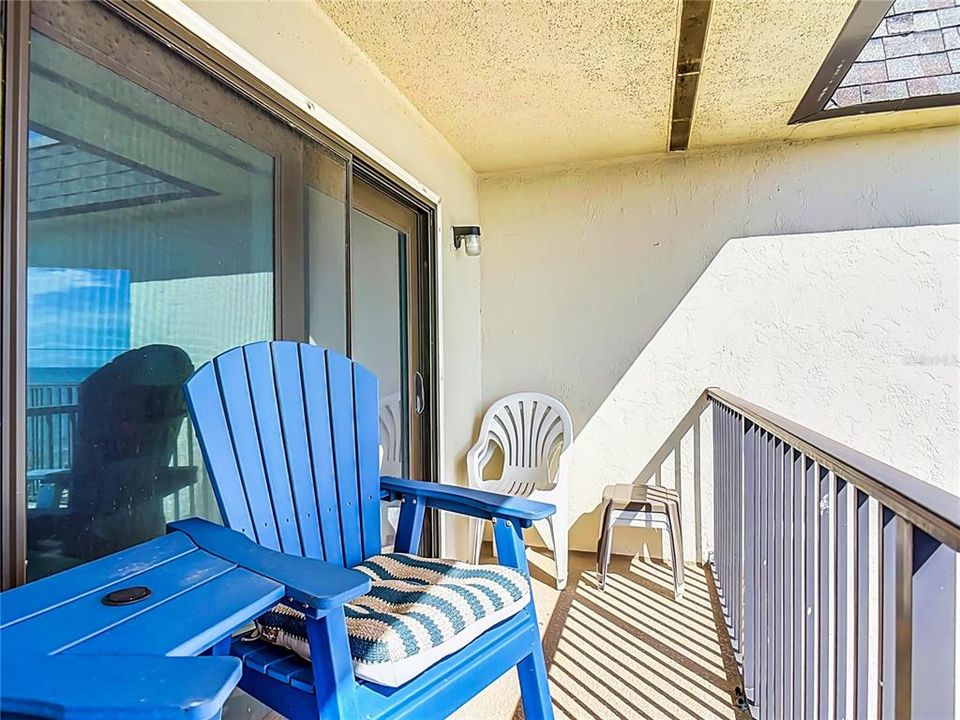 For Sale: $249,900 (2 beds, 2 baths, 925 Square Feet)