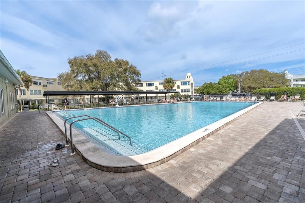 For Sale: $179,000 (2 beds, 2 baths, 1370 Square Feet)