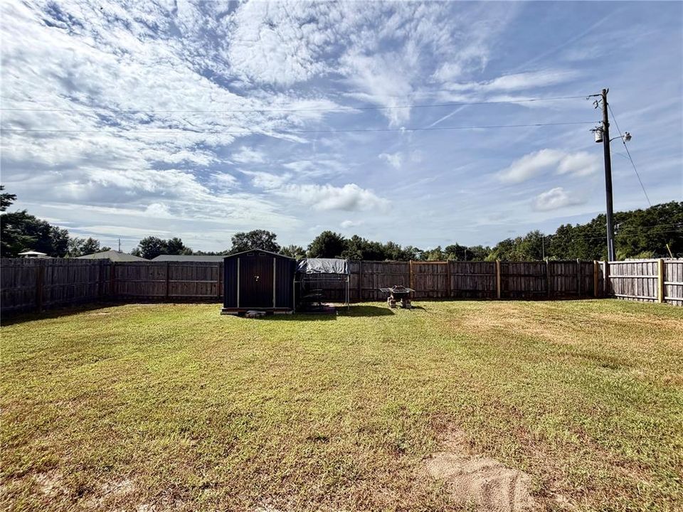 En Venta: $265,000 (4 camas, 2 baños, 1643 Pies cuadrados)