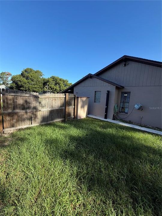 На продажу: $465,000 (3 спален, 2 ванн, 1904 Квадратных фут)