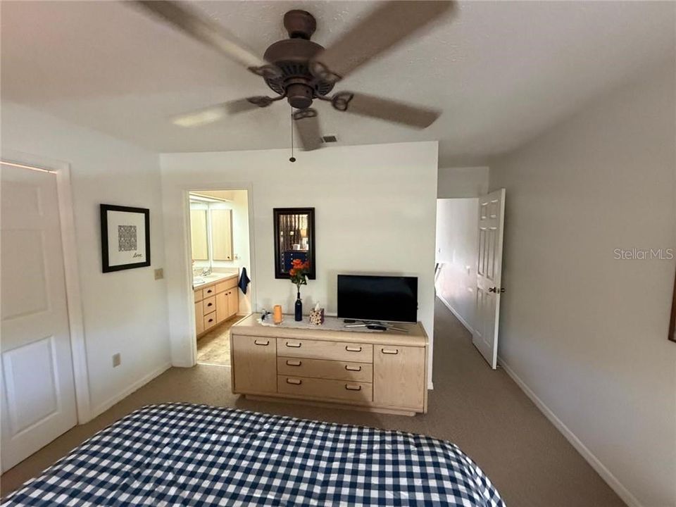 En Venta: $218,000 (2 camas, 1 baños, 1084 Pies cuadrados)