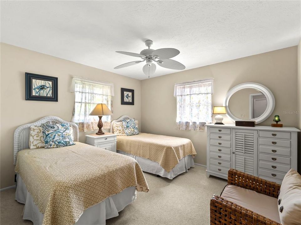 For Sale: $365,000 (2 beds, 2 baths, 1680 Square Feet)