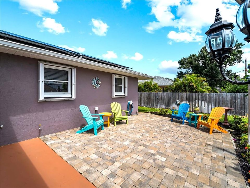 For Sale: $365,000 (2 beds, 2 baths, 1680 Square Feet)