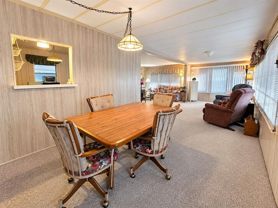 For Sale: $86,500 (2 beds, 2 baths, 1248 Square Feet)