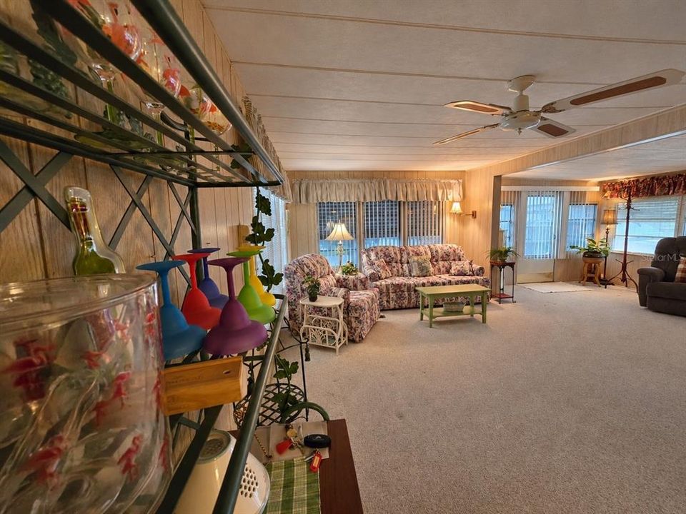 For Sale: $86,500 (2 beds, 2 baths, 1248 Square Feet)