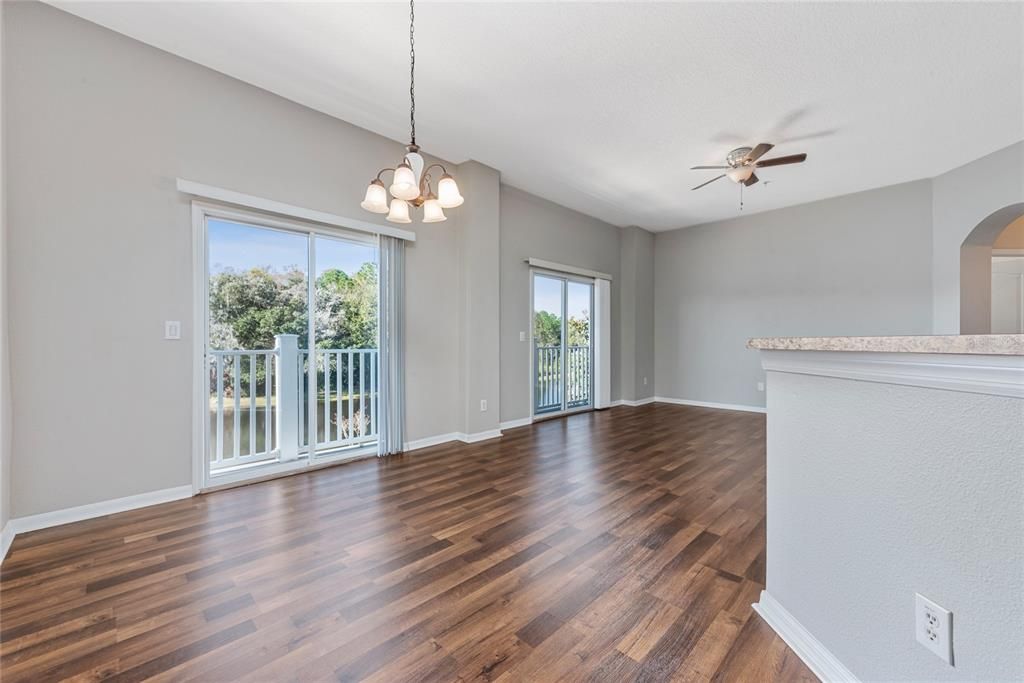 For Rent: $2,095 (2 beds, 2 baths, 1305 Square Feet)