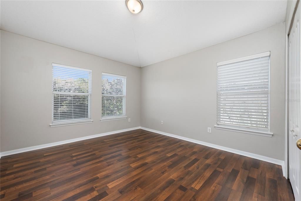 For Rent: $2,095 (2 beds, 2 baths, 1305 Square Feet)