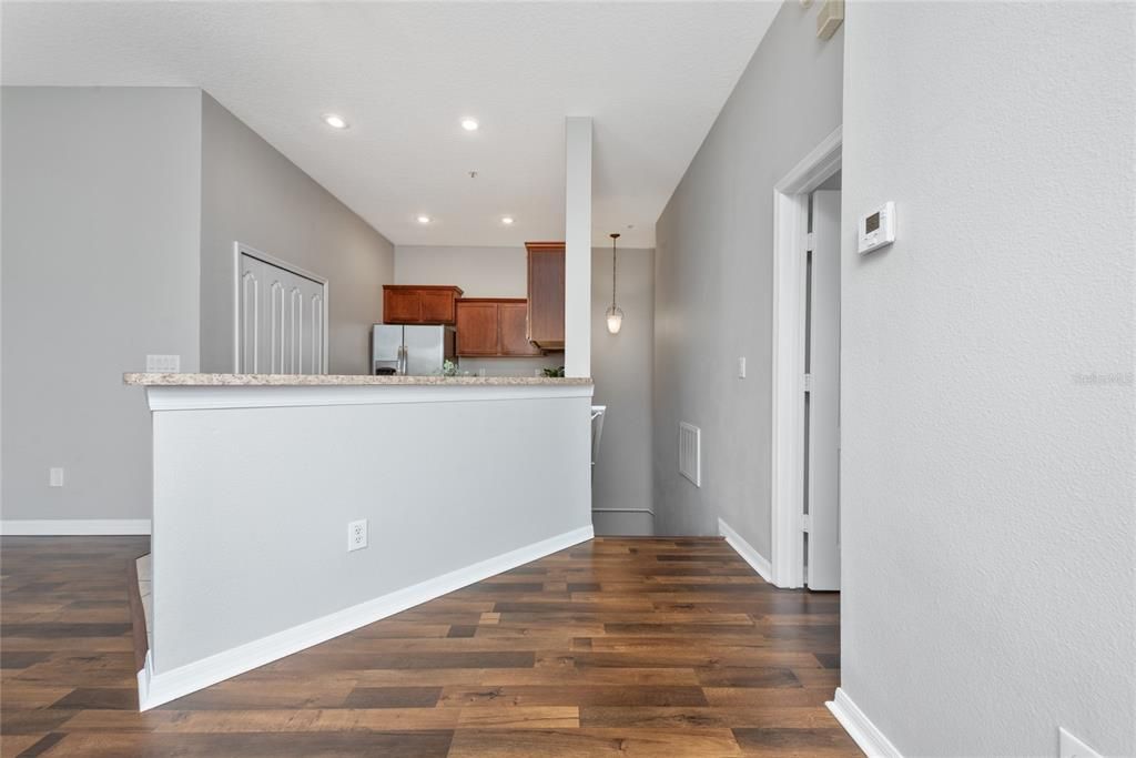For Rent: $2,095 (2 beds, 2 baths, 1305 Square Feet)