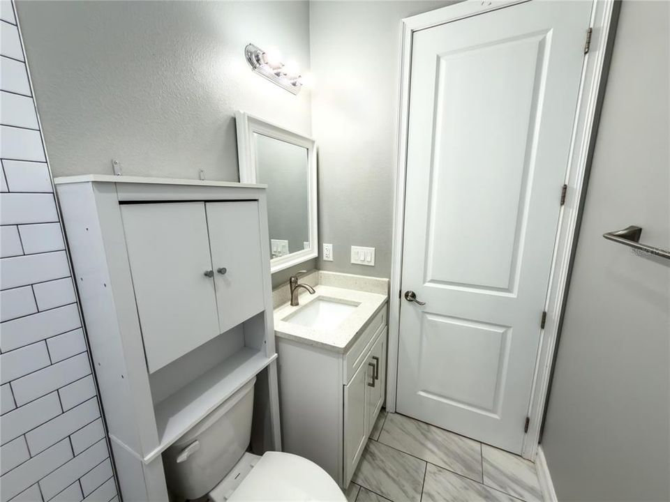 На продажу: $434,900 (3 спален, 2 ванн, 1557 Квадратных фут)