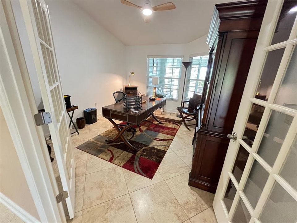 En Venta: $478,500 (2 camas, 2 baños, 1628 Pies cuadrados)