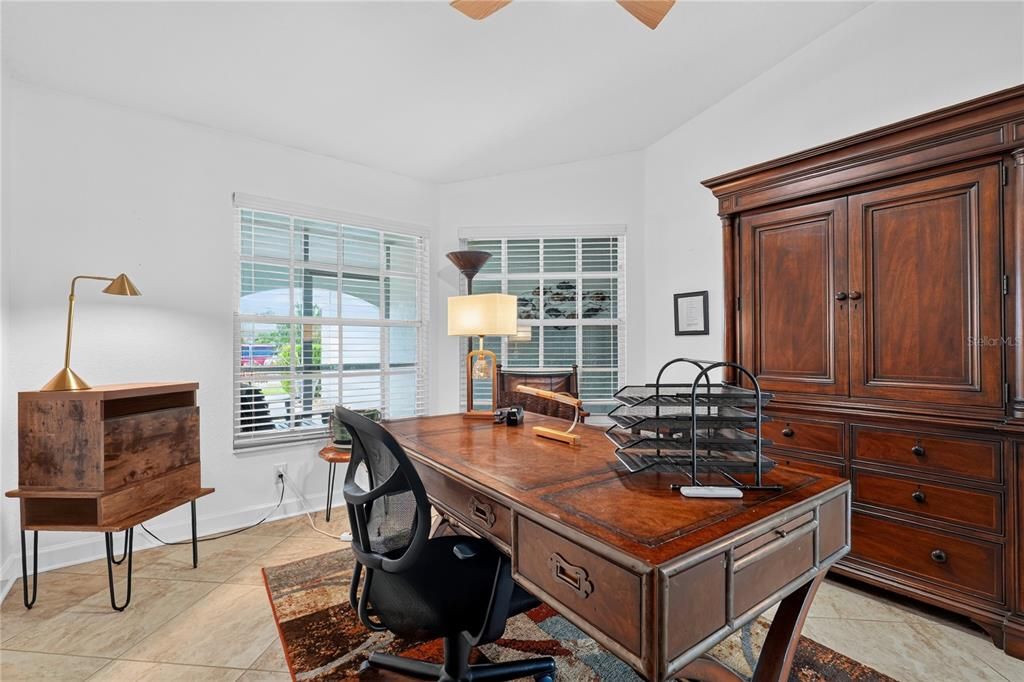 En Venta: $478,500 (2 camas, 2 baños, 1628 Pies cuadrados)