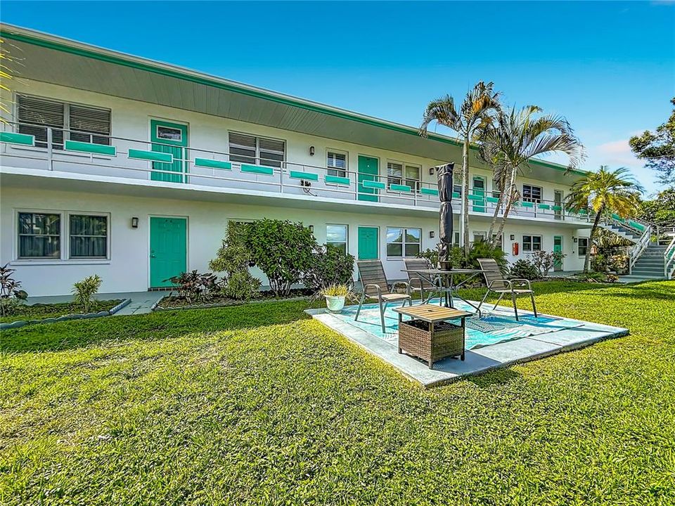 На продажу: $129,900 (2 спален, 1 ванн, 870 Квадратных фут)