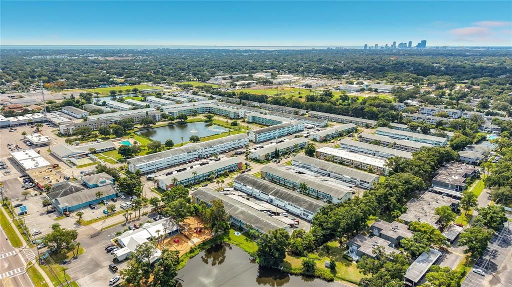 На продажу: $129,900 (2 спален, 1 ванн, 870 Квадратных фут)
