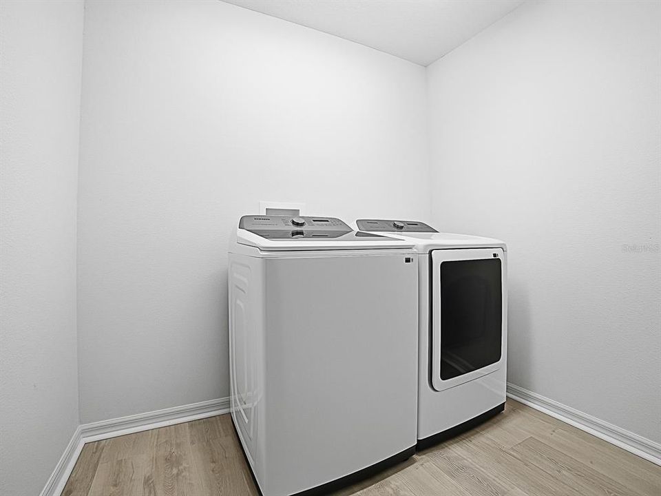На продажу: $499,000 (3 спален, 2 ванн, 1497 Квадратных фут)