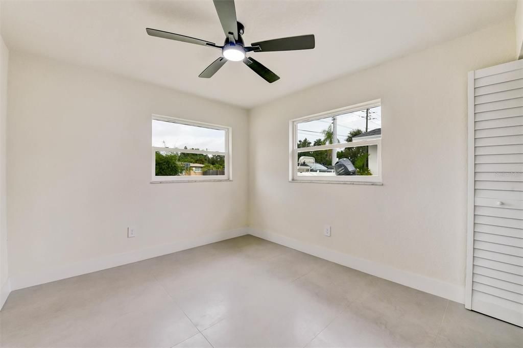 En Venta: $545,000 (4 camas, 2 baños, 1591 Pies cuadrados)