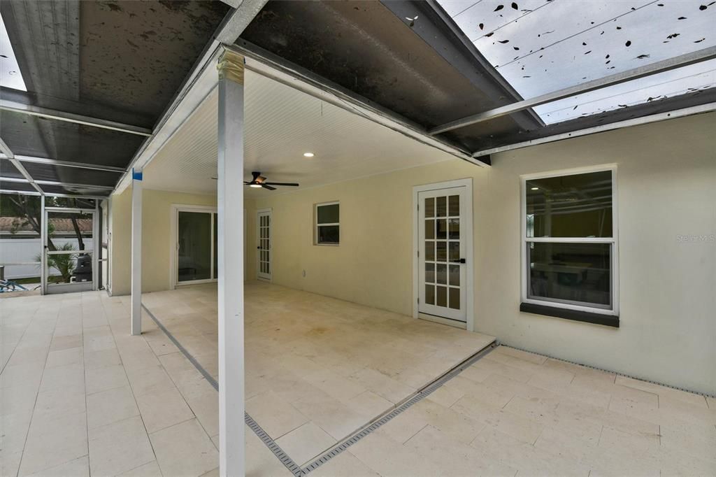 En Venta: $545,000 (4 camas, 2 baños, 1591 Pies cuadrados)