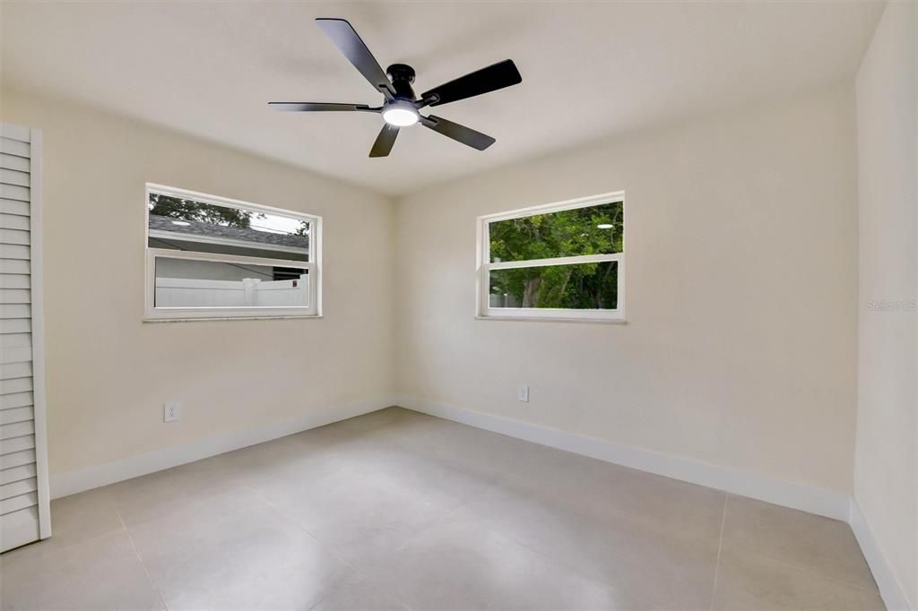 En Venta: $545,000 (4 camas, 2 baños, 1591 Pies cuadrados)