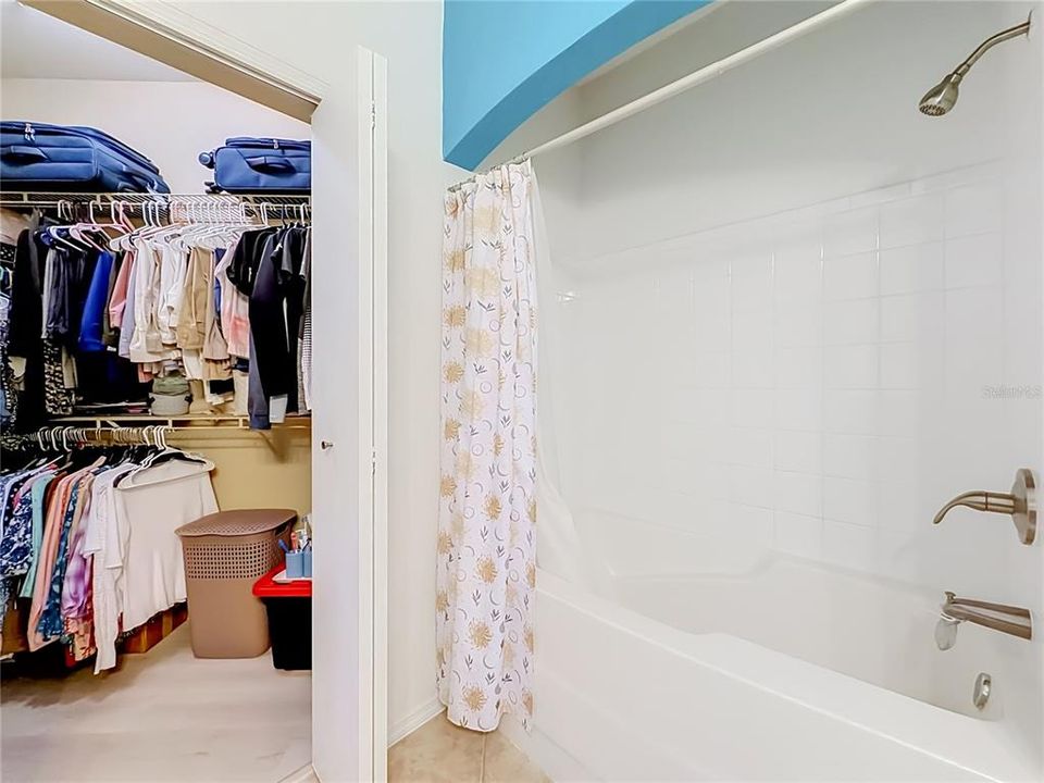 На продажу: $149,900 (1 спален, 1 ванн, 821 Квадратных фут)