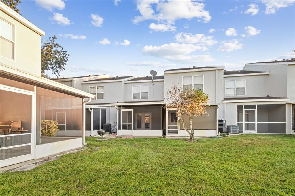 For Rent: $1,995 (2 beds, 2 baths, 1360 Square Feet)