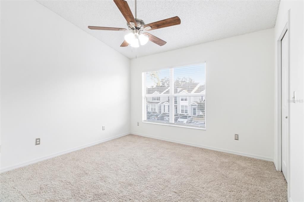 For Rent: $1,995 (2 beds, 2 baths, 1360 Square Feet)