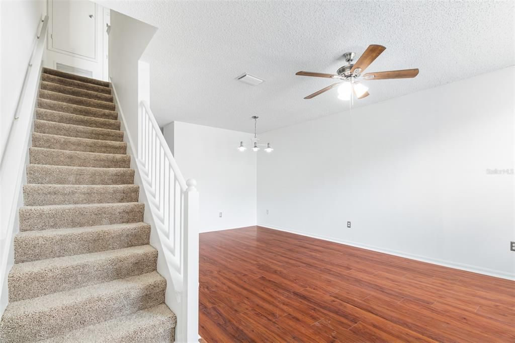 For Rent: $1,995 (2 beds, 2 baths, 1360 Square Feet)