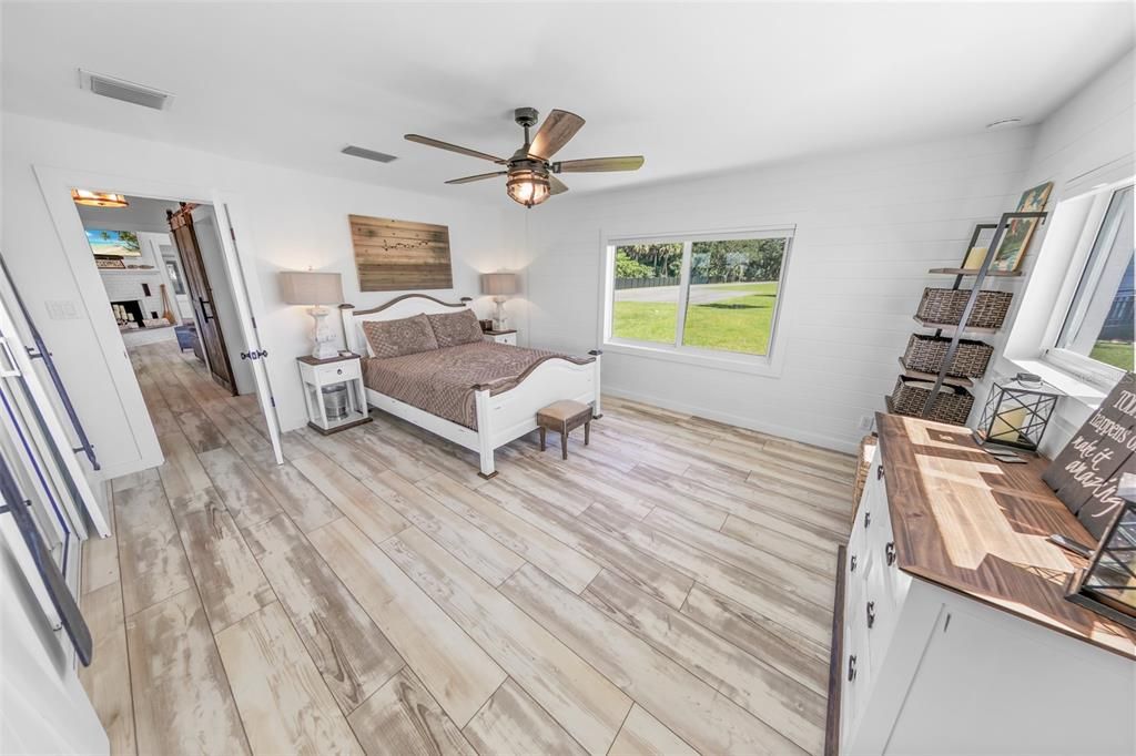 For Sale: $5,200,000 (5 beds, 4 baths, 4124 Square Feet)
