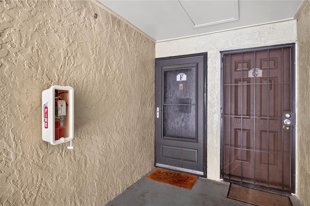 For Sale: $135,000 (2 beds, 2 baths, 897 Square Feet)