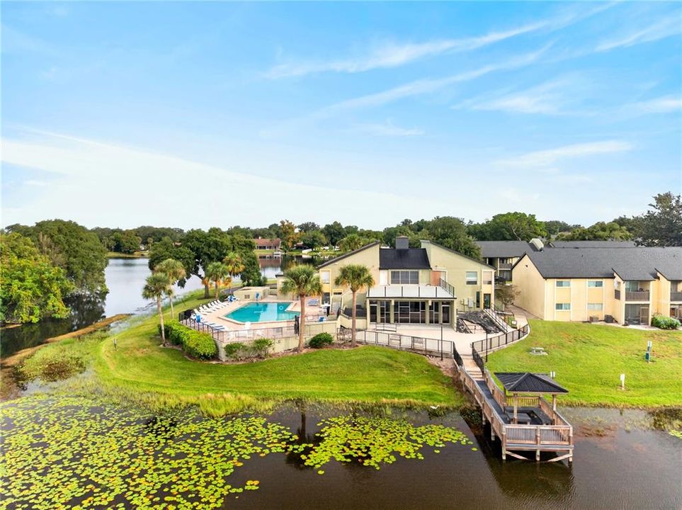 For Sale: $135,000 (2 beds, 2 baths, 897 Square Feet)