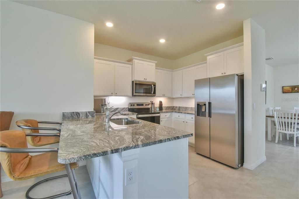 For Rent: $4,400 (3 beds, 2 baths, 1505 Square Feet)