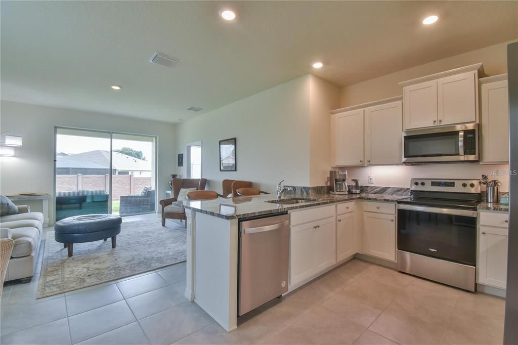 For Rent: $4,400 (3 beds, 2 baths, 1505 Square Feet)