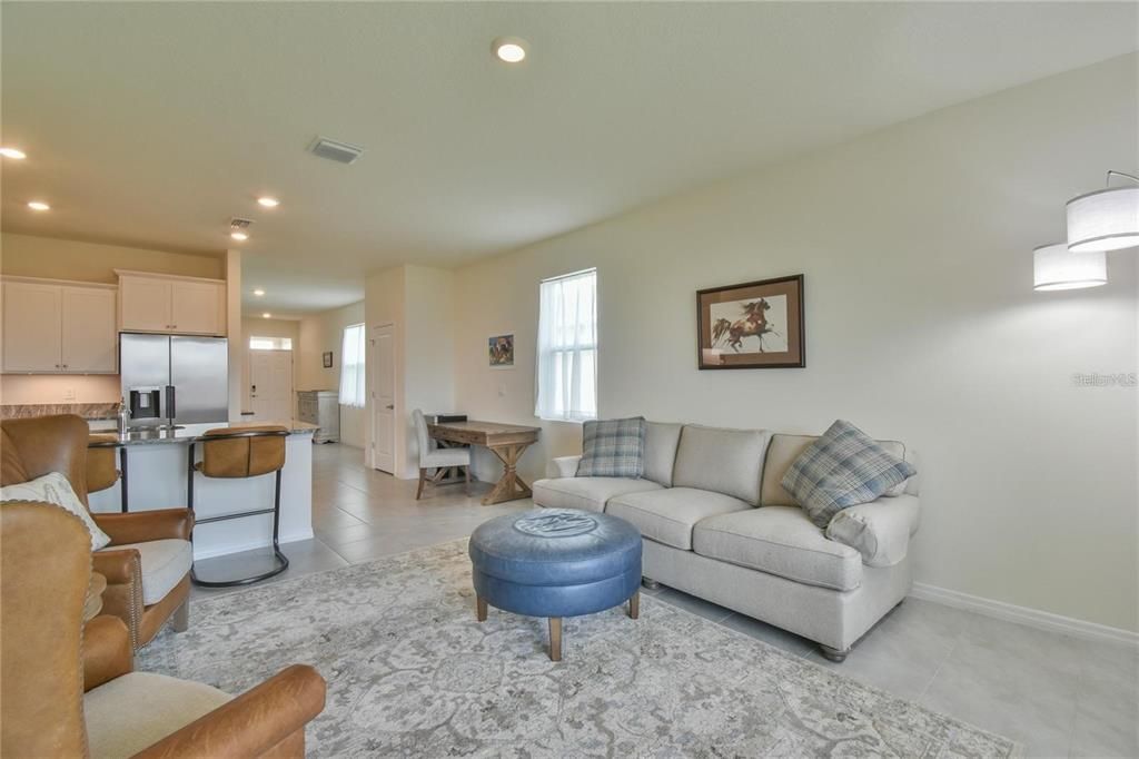 For Rent: $4,400 (3 beds, 2 baths, 1505 Square Feet)
