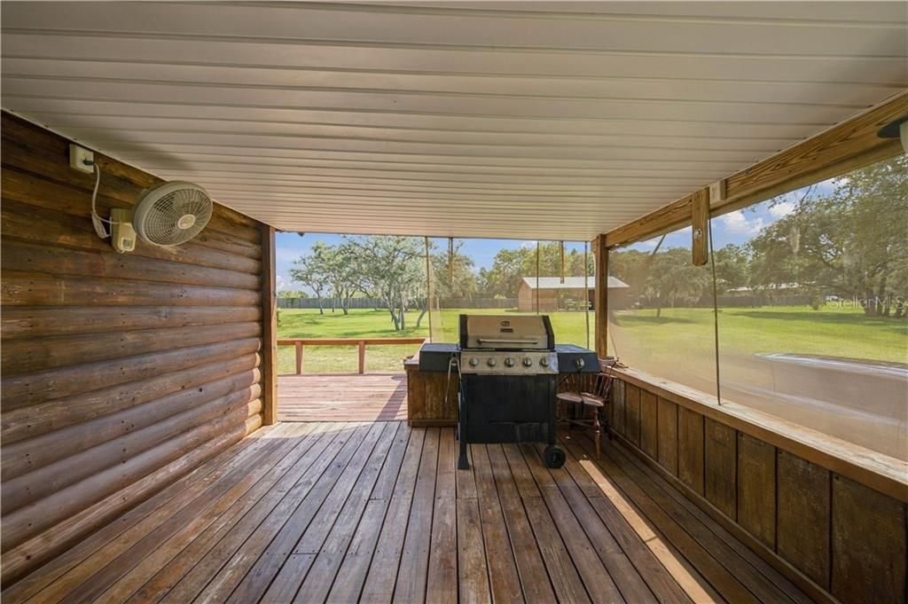 For Sale: $325,000 (3 beds, 2 baths, 1676 Square Feet)