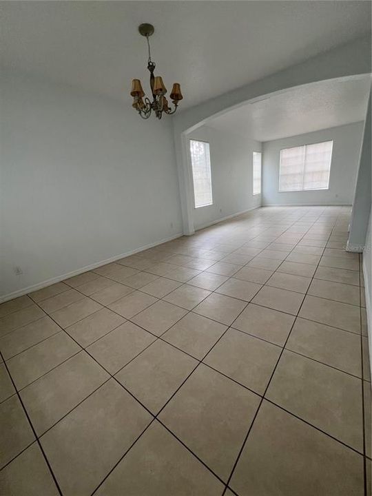 En Renta: $2,875 (4 camas, 2 baños, 2944 Pies cuadrados)