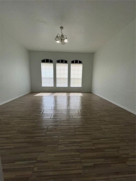 En Renta: $2,875 (4 camas, 2 baños, 2944 Pies cuadrados)