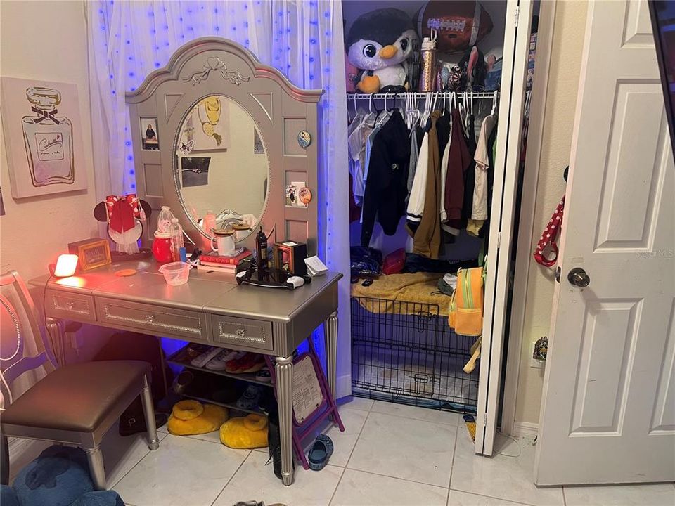En Venta: $375,000 (4 camas, 2 baños, 1766 Pies cuadrados)