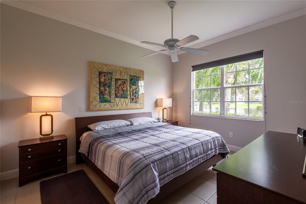 For Sale: $289,000 (2 beds, 2 baths, 1128 Square Feet)