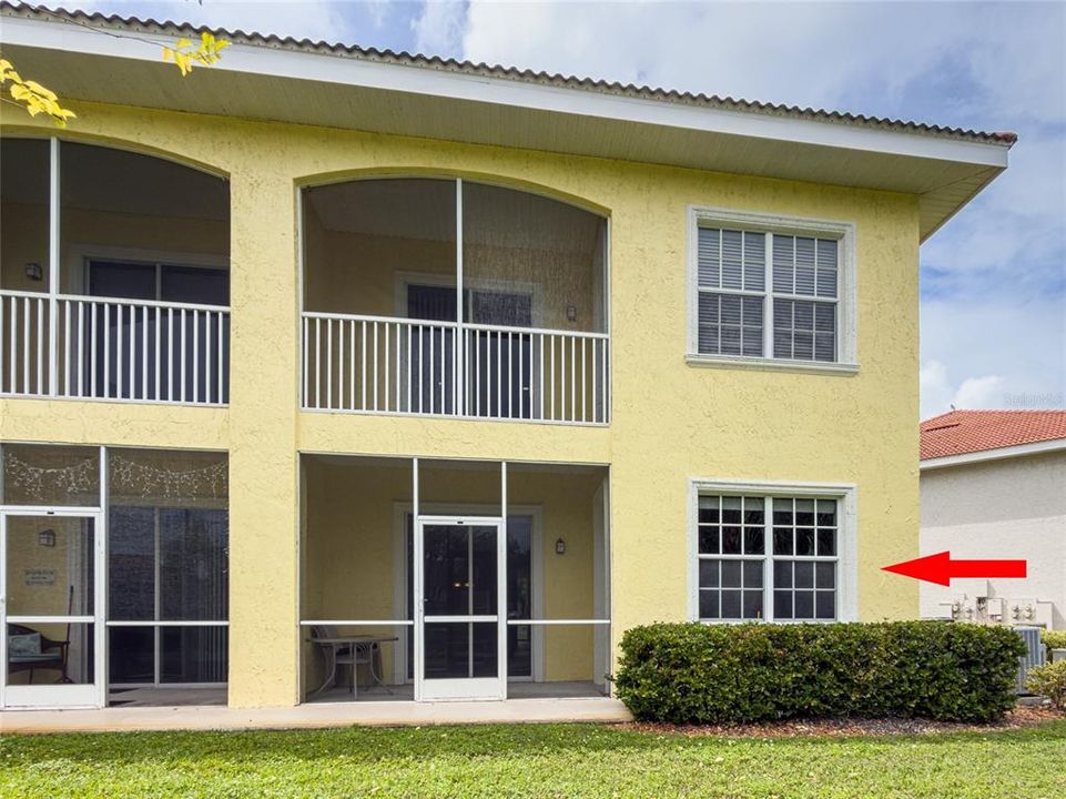 For Sale: $289,000 (2 beds, 2 baths, 1128 Square Feet)