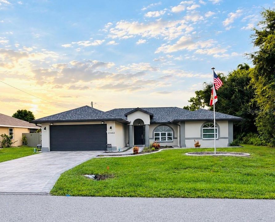 For Sale: $449,000 (3 beds, 2 baths, 1747 Square Feet)