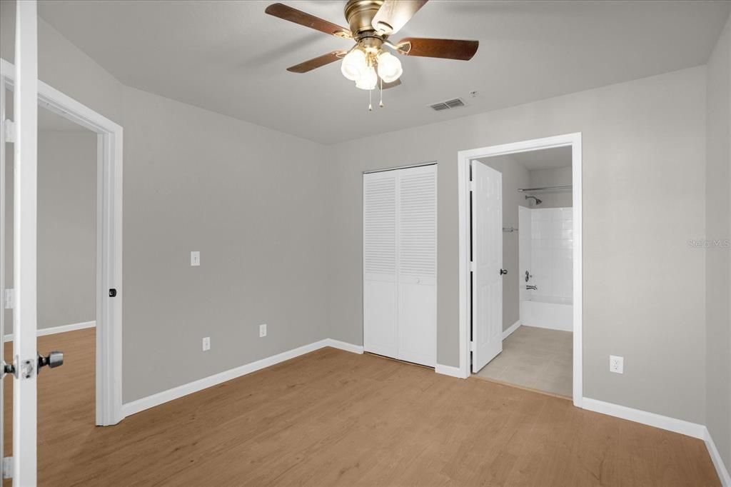 For Rent: $1,390 (1 beds, 1 baths, 499 Square Feet)