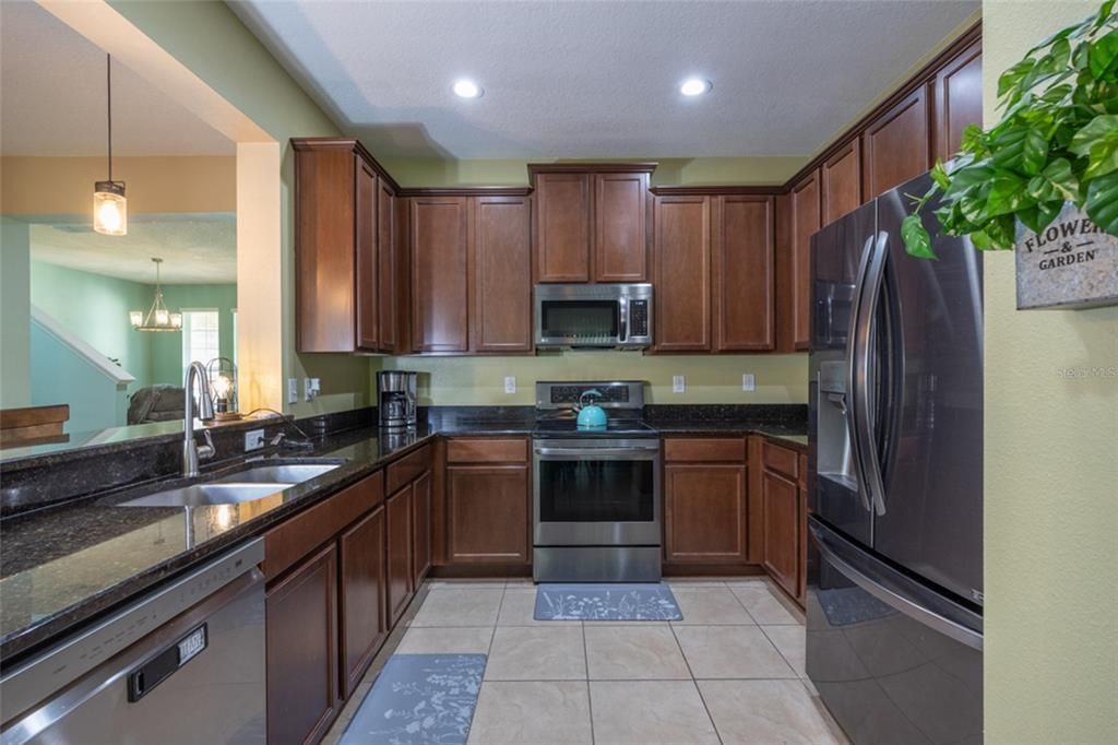 For Sale: $460,000 (4 beds, 2 baths, 2780 Square Feet)