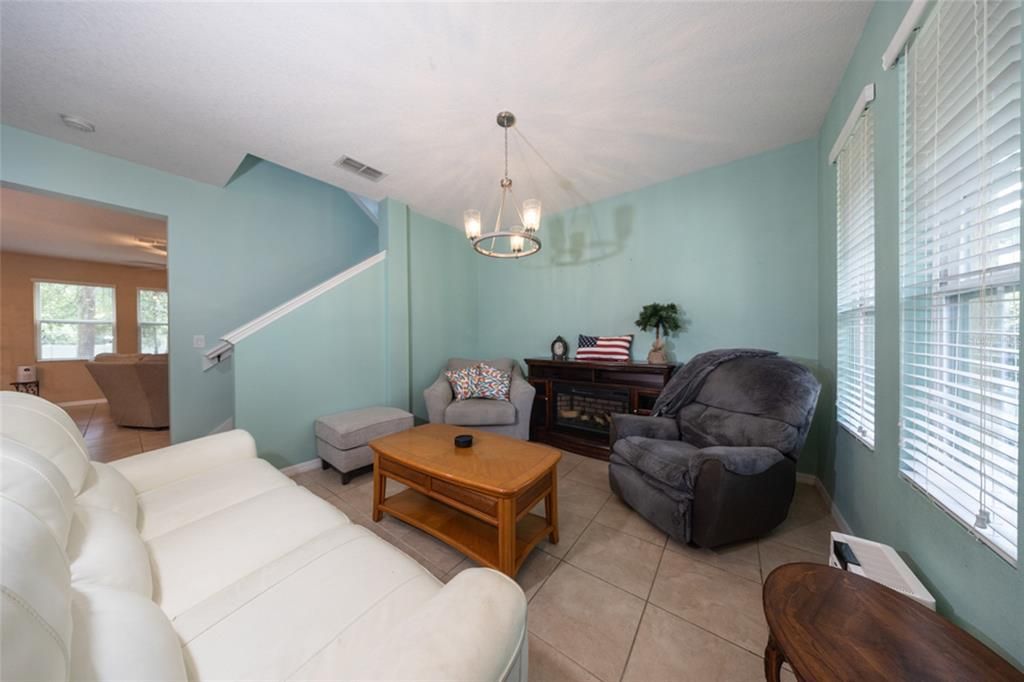 For Sale: $460,000 (4 beds, 2 baths, 2780 Square Feet)