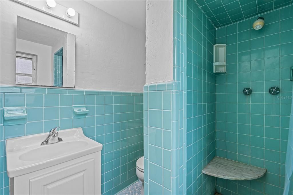 На продажу: $329,900 (3 спален, 2 ванн, 1320 Квадратных фут)