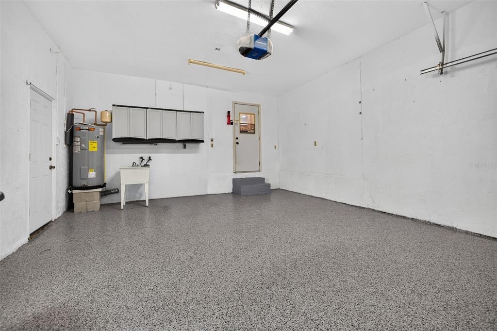 For Sale: $450,000 (3 beds, 2 baths, 1552 Square Feet)